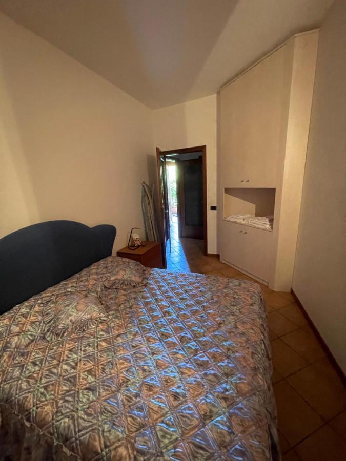 Апартаменты La Casa Dei Sogni Интра Экстерьер фото